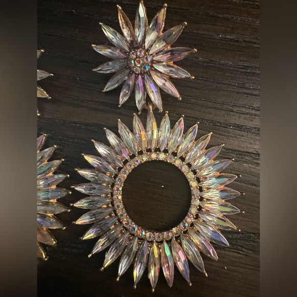 3/$10 Betsey Johnson Silver Earrings - Picture 2 of 5